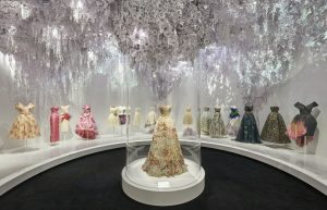 Read more about the article Christian Dior Designer of Dreams Exhibition