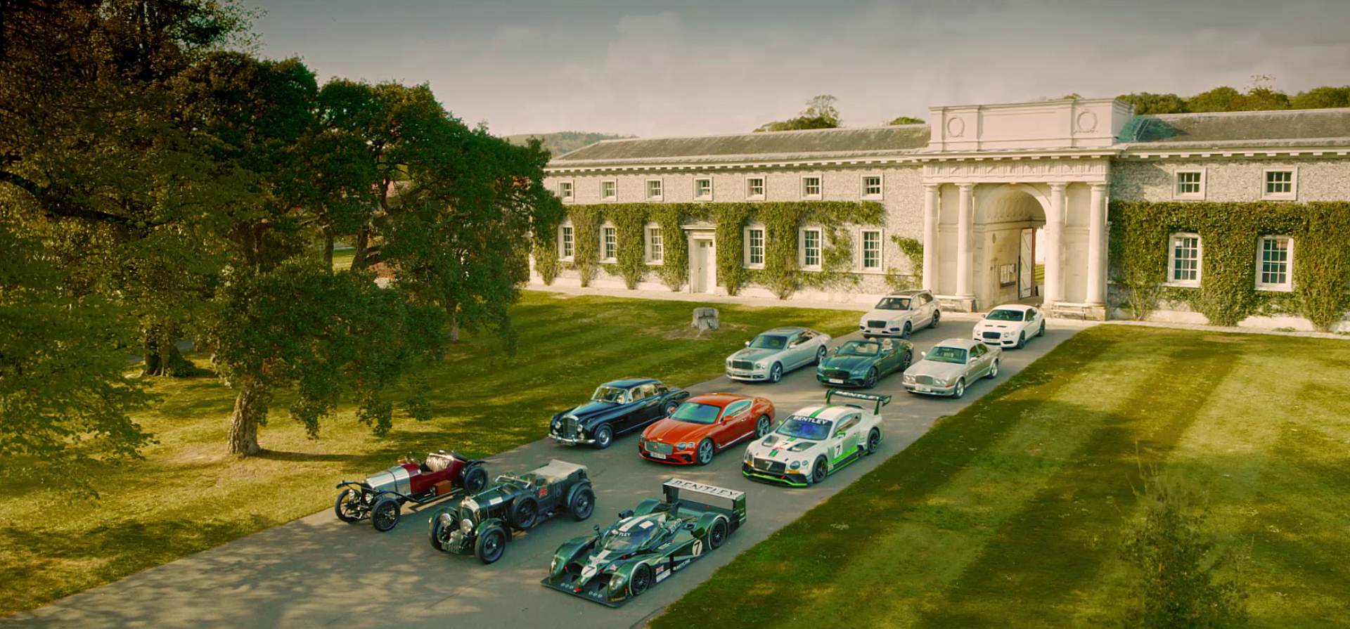 Read more about the article Bentley at Goodwood Festival