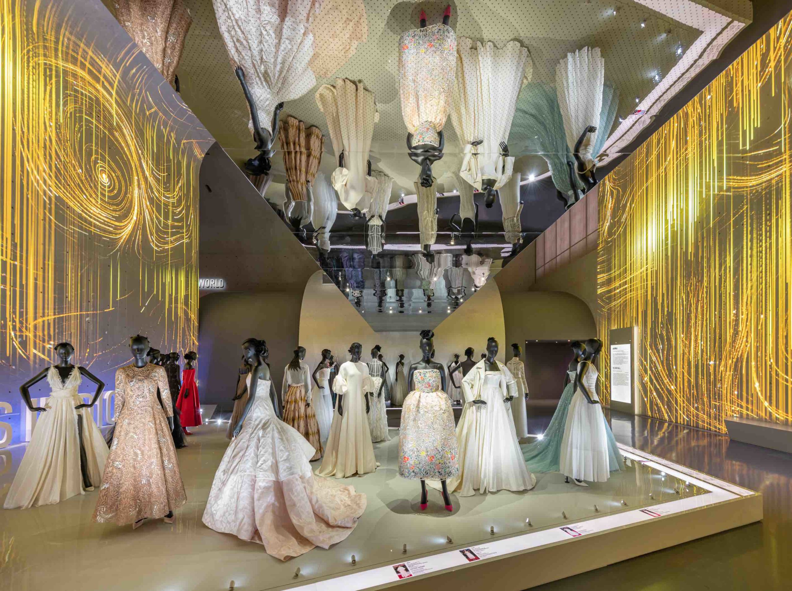 You are currently viewing DIOR DESIGNER OF DREAMS IN SHANGAI