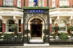 Read more about the article Discover Mayfair’s DUKES London Hotel