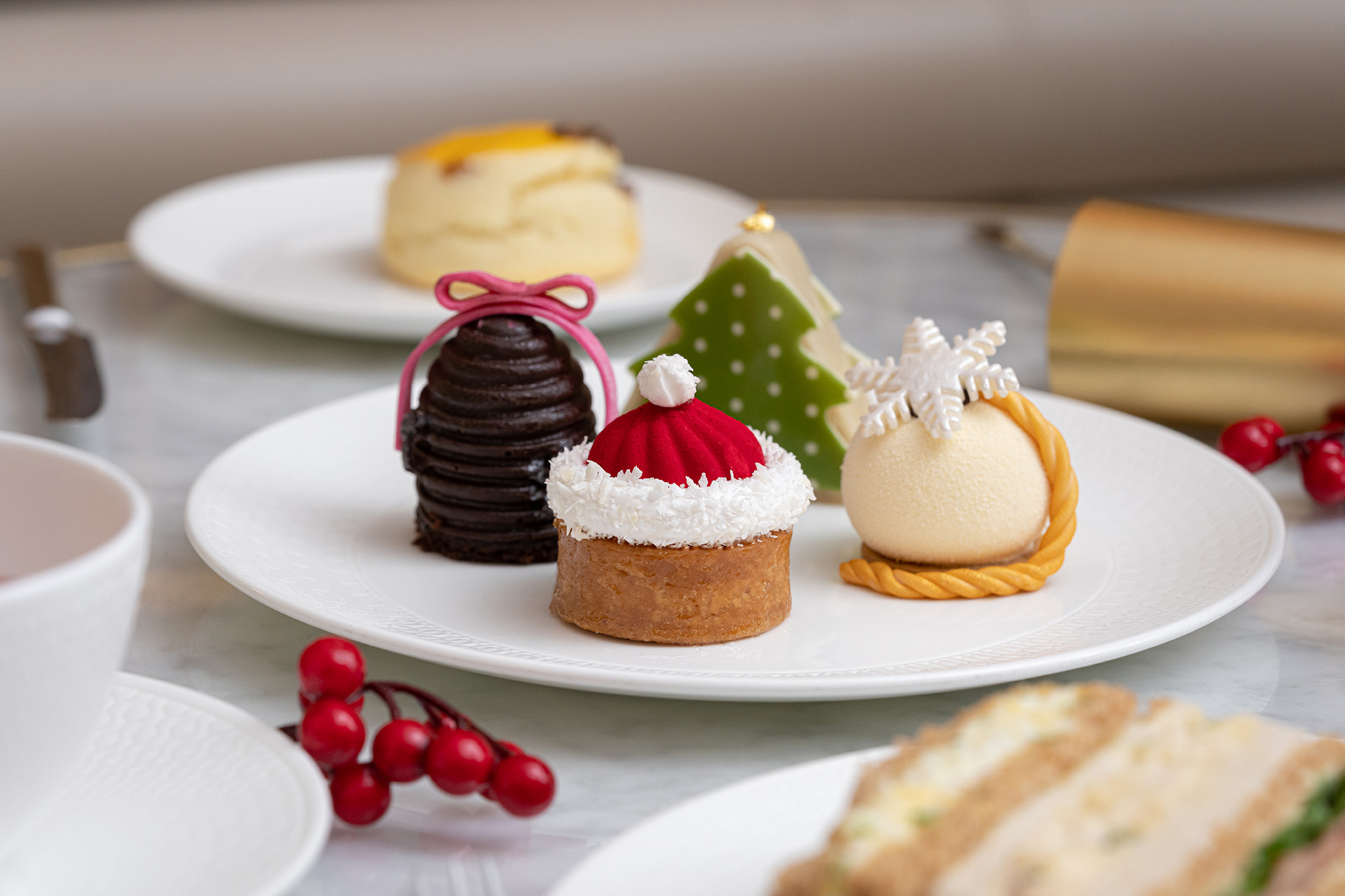 Read more about the article Christmas Afternoon Tea at Royal Lancaster London